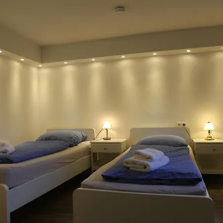 Ottos Ferienhaeuser Apartment Rabenkirchen-Faulueck
