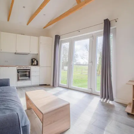 Ottos Ferienhaeuser Lägenhet Rabenkirchen-Faulück