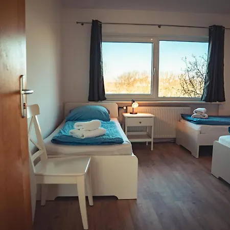 Ottos Ferienhaeuser Апартаменты *